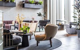 Peak 12 Hotel